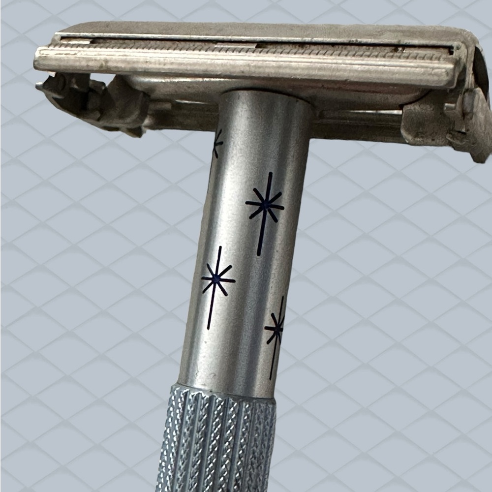 VTG Powder Blue Lady Gillette Safety Razor MCM Atomic Starburst Pattern 1960s